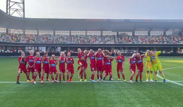 Glade U13 SIF Q piger på Jysk Park